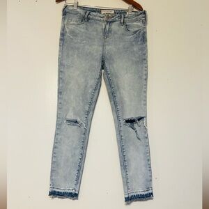 Stylish Light Blue Distressed Ankle Jeans